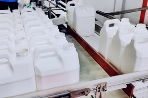 吹塑车间自动化打包生产线